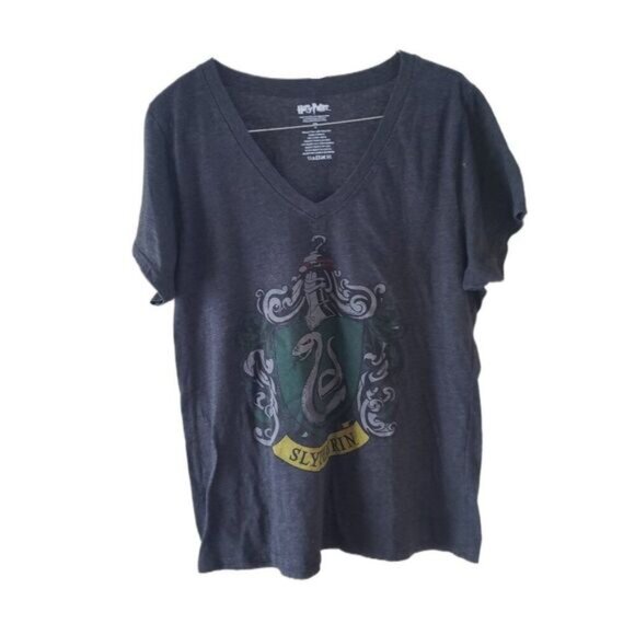 Harry Potter Slytherin Crest Dark Gray Short Sleeve T-Shirt RN# 115665 - Picture 1 of 4